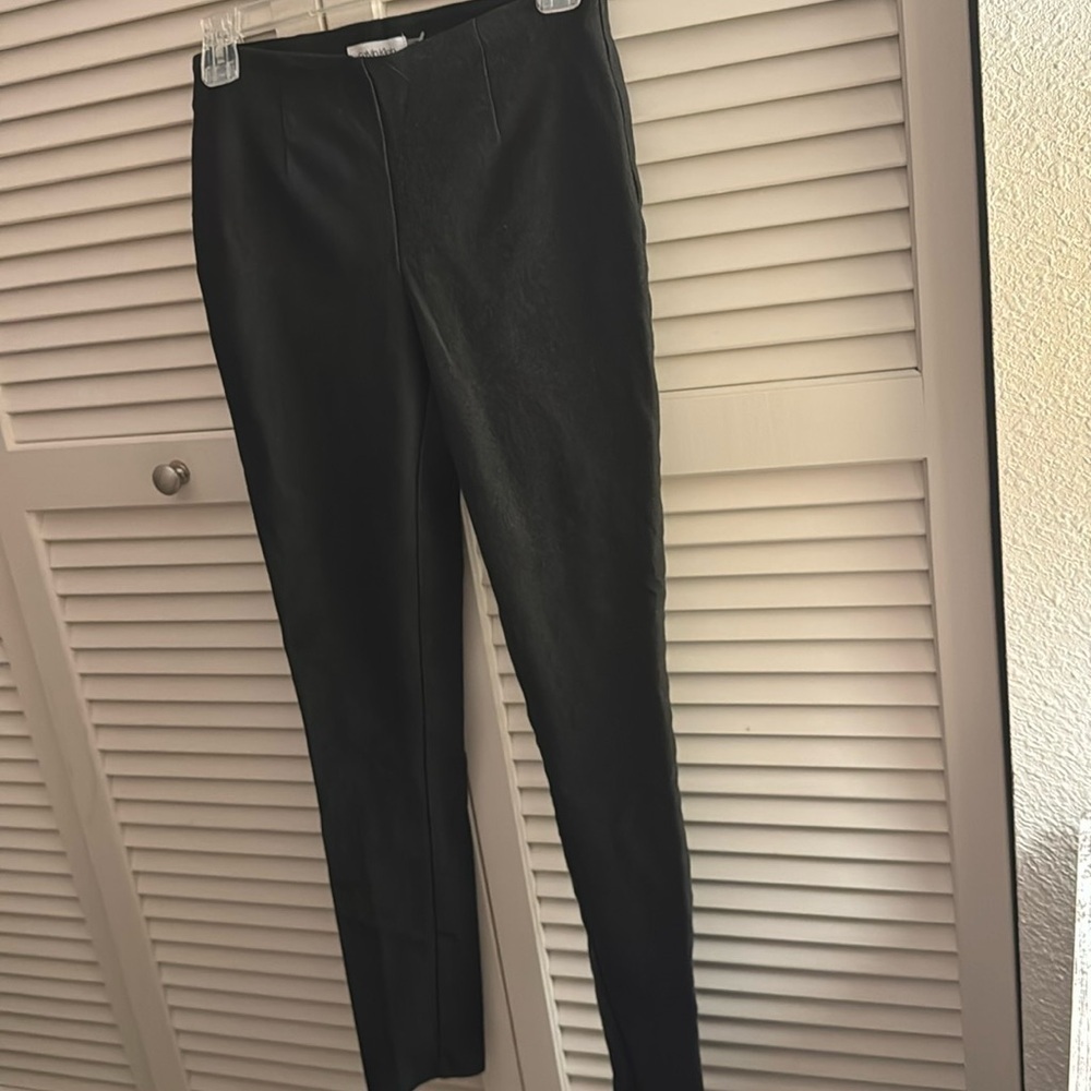 Calvin Klein Dark Gray Size 4 Skinny Workwear Pants EUC Stretchy